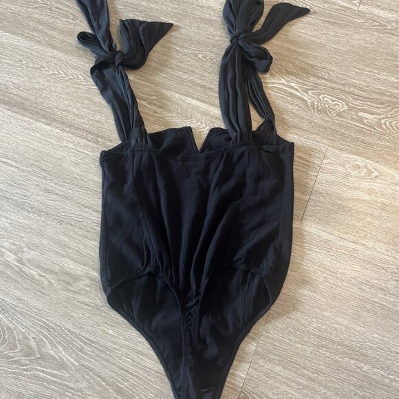 Free People Intimately Bodysuit Women XS Black Thong Snaps Wire V-neck Tie Strap - Picture 4 of 5